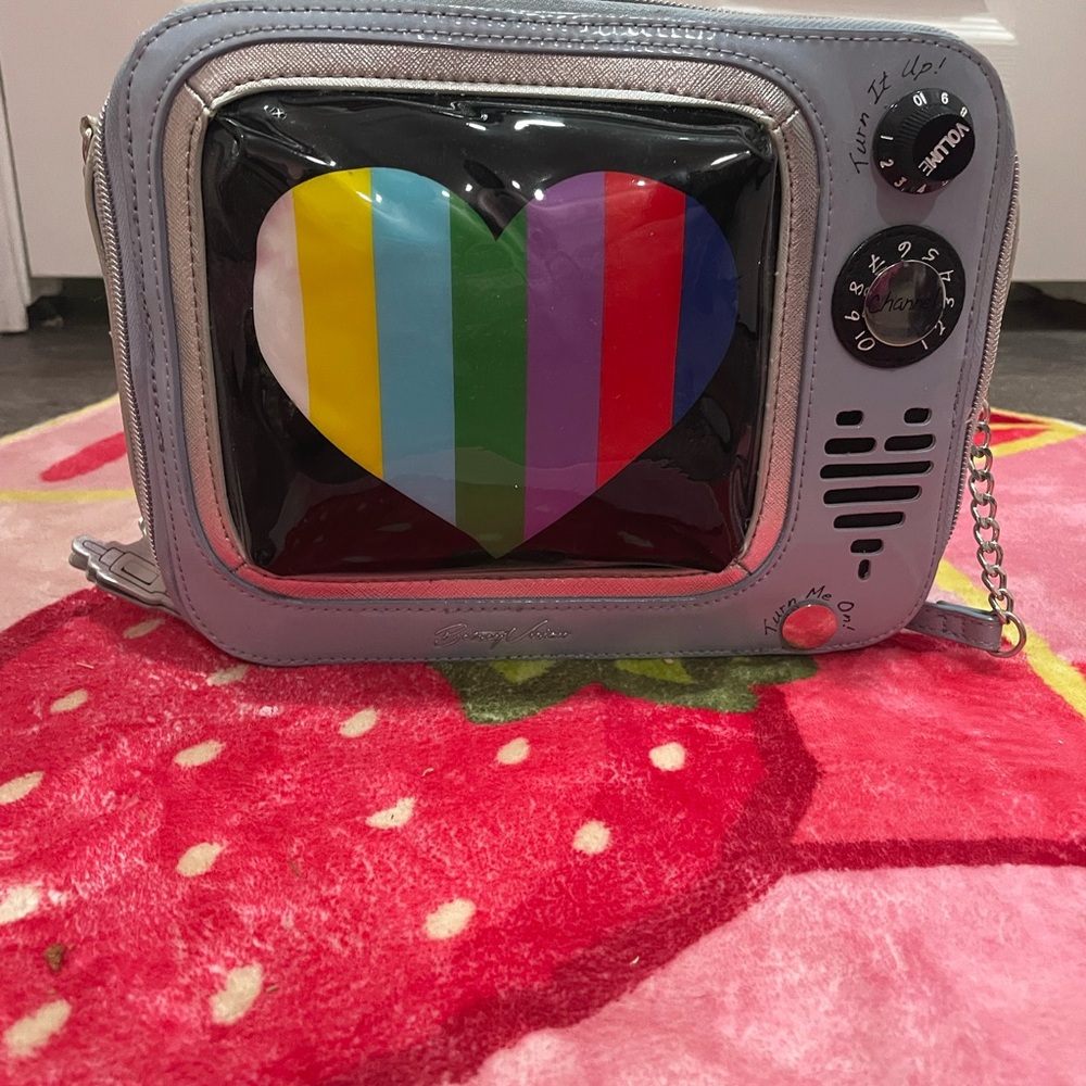Betsey Johnson Retro TV crossbody bag